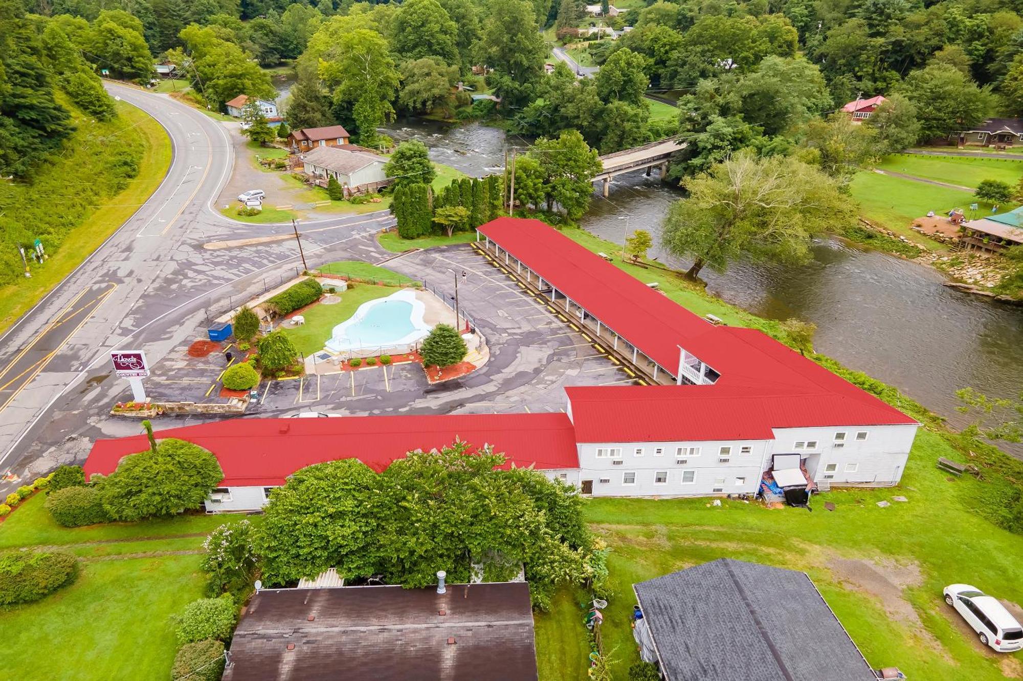 Lloyd'S On The River Country Inn By Oyo Bryson City Ngoại thất bức ảnh