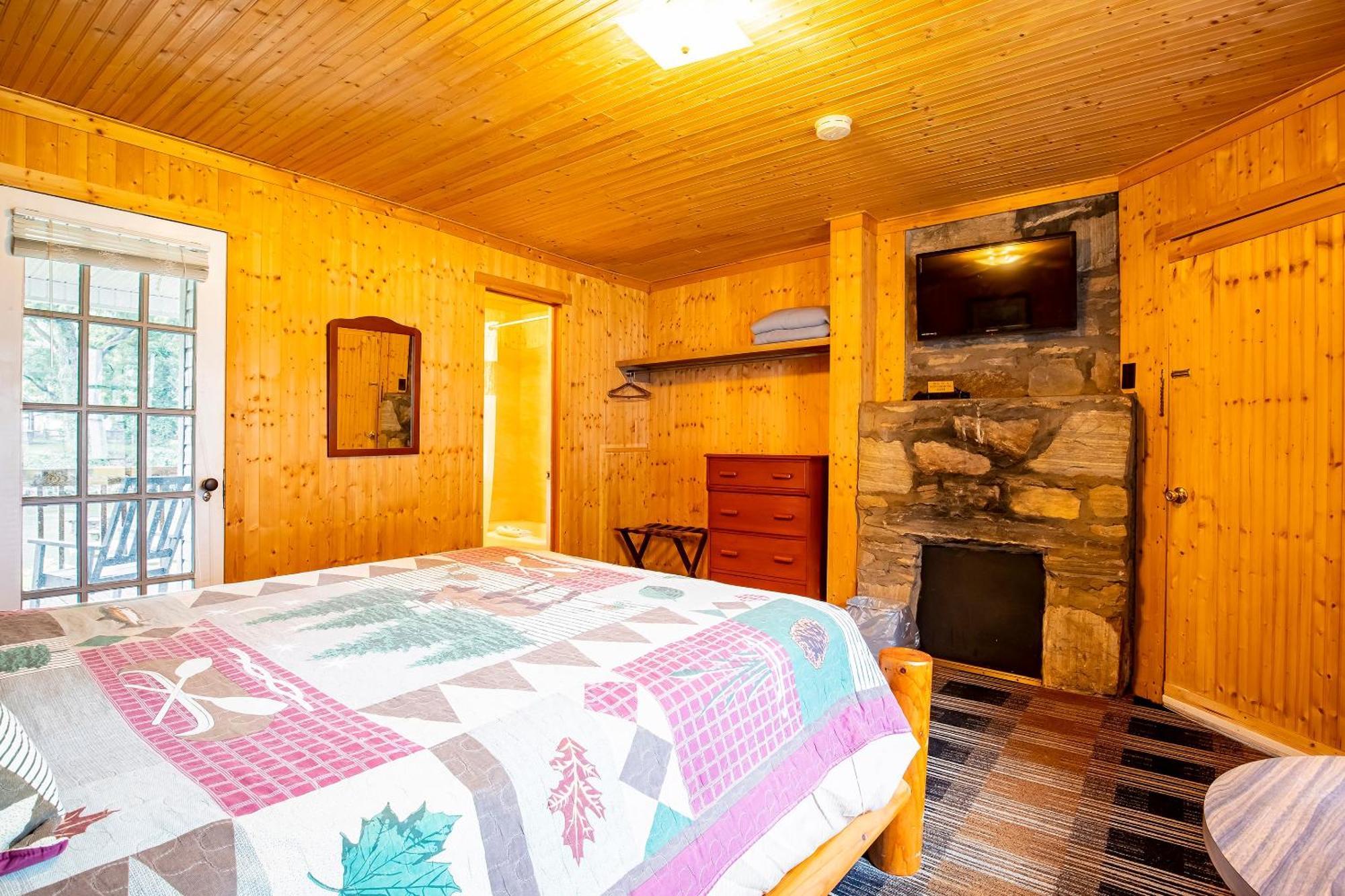 Lloyd'S On The River Country Inn By Oyo Bryson City Ngoại thất bức ảnh