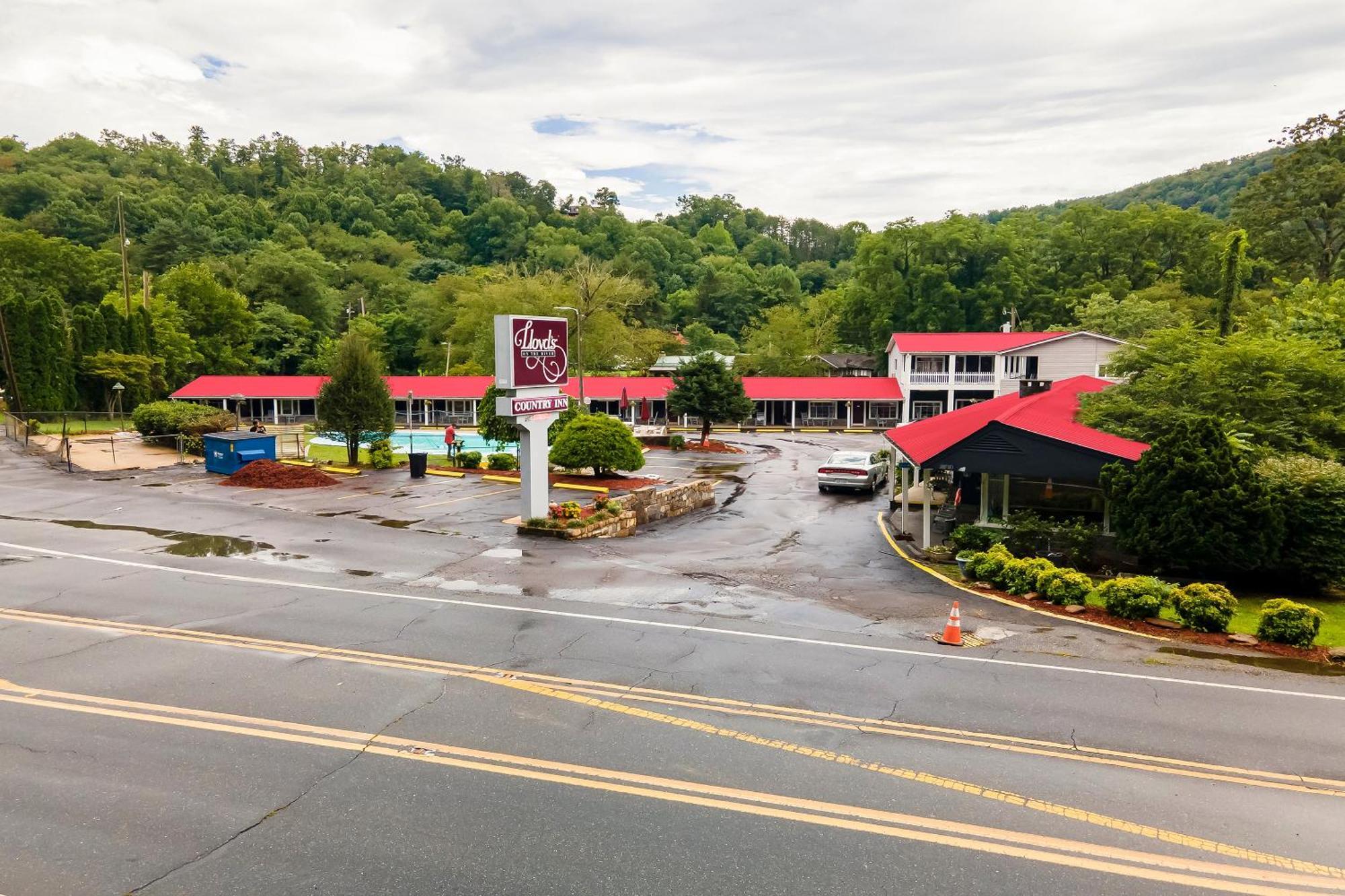 Lloyd'S On The River Country Inn By Oyo Bryson City Ngoại thất bức ảnh